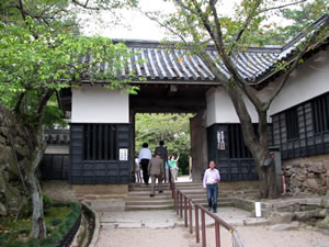 松江城「一の門」