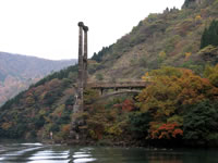 庄川峡の壊れた橋跡