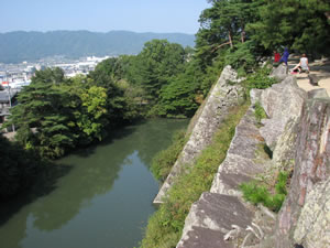 上野城内掘「日本一の高石垣」