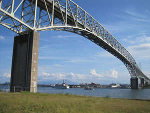 「境水道大橋」鳥取県境港市と島根県松江市との間にかかる、国道431号