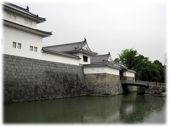 駿府城の東御門と巽櫓