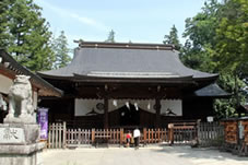 象山神社「社殿」