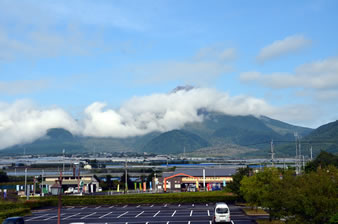 展望台からは、日本で一番新しい山「平成新山」を一望することが出来きます。