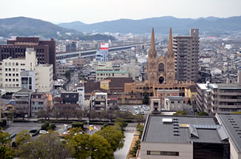 最上階は展望室になっていて福山の街を眺望できます。