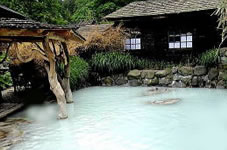鶴の湯「混浴の露天風呂」