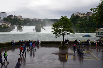 ヨーロッパ随一の水量を誇る名瀑。