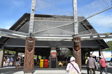 彫刻はマオリ文化の大きな特徴です。