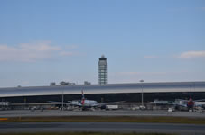 「関西国際空港」出発。