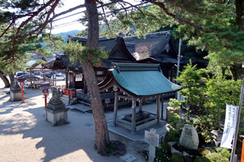 白鬚神社の境内、お祀りされている猿田彦命は、日本神話に登場する。
