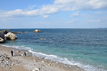 公園は日本の渚百選に選定された白崎海岸（白崎海岸県立自然公園）