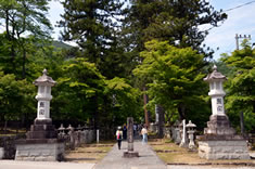 �،�������