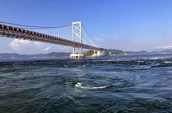 ���ՊۑD�ォ�炤��������]�ށB