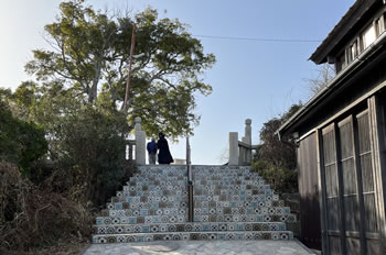 �^�C���̔z�u��F�g�����▭�ŁA�ǂ���؂����Ă��G�ɂȂ镗�i���L����܂��B